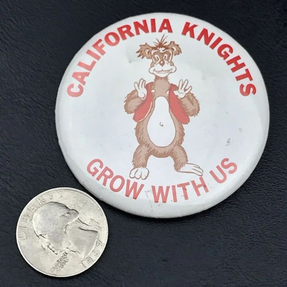 California Knights Grow With Us Bear Mascot Columbus  Vintage Pin Button Pinback